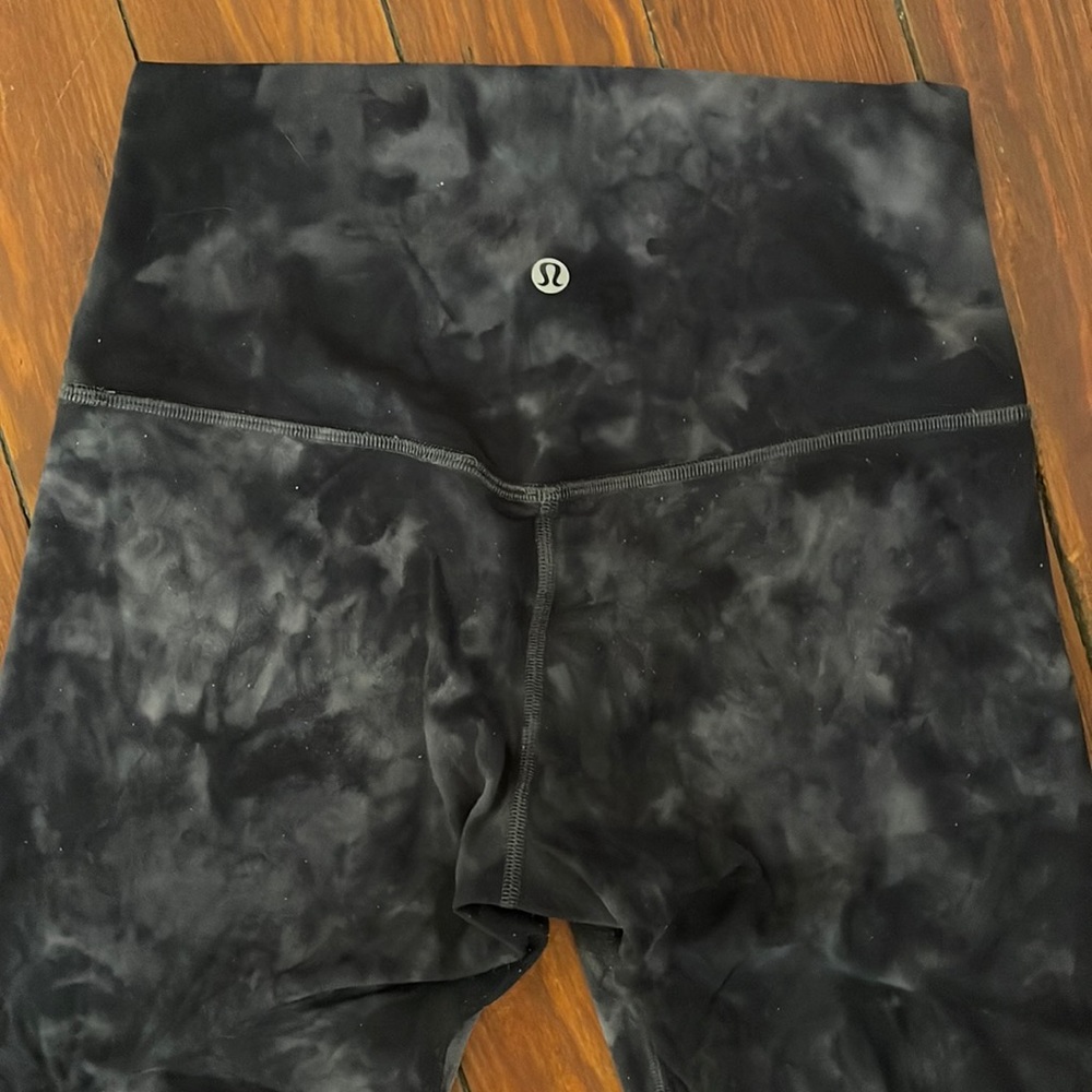 Lululemon Align Leggings, Size 6, black/gray space dye